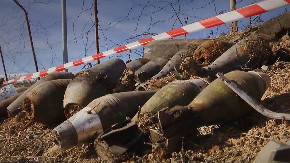 Российские саперы в Карабахе обезвредили 13,5 тыс. взрывоопасных предметов