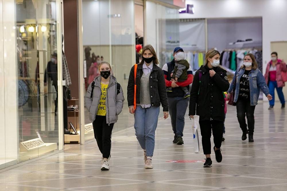 Жителя Петербурга, отказавшегося надеть маску в торговом центре, арестовали на двое суток