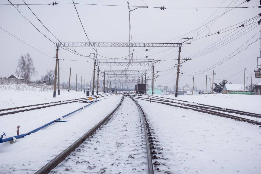 "Незаметный" грузовой поезд насмерть сбил женщину в Красноярском крае