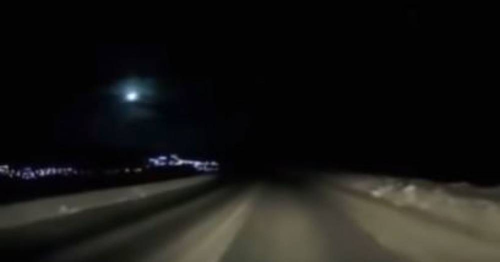 В России зафиксировали падение многометрового метеорита