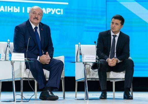 Кулеба назвал неуместным менторский тон "старшего товарища" Лукашенко в отношении Зеленского