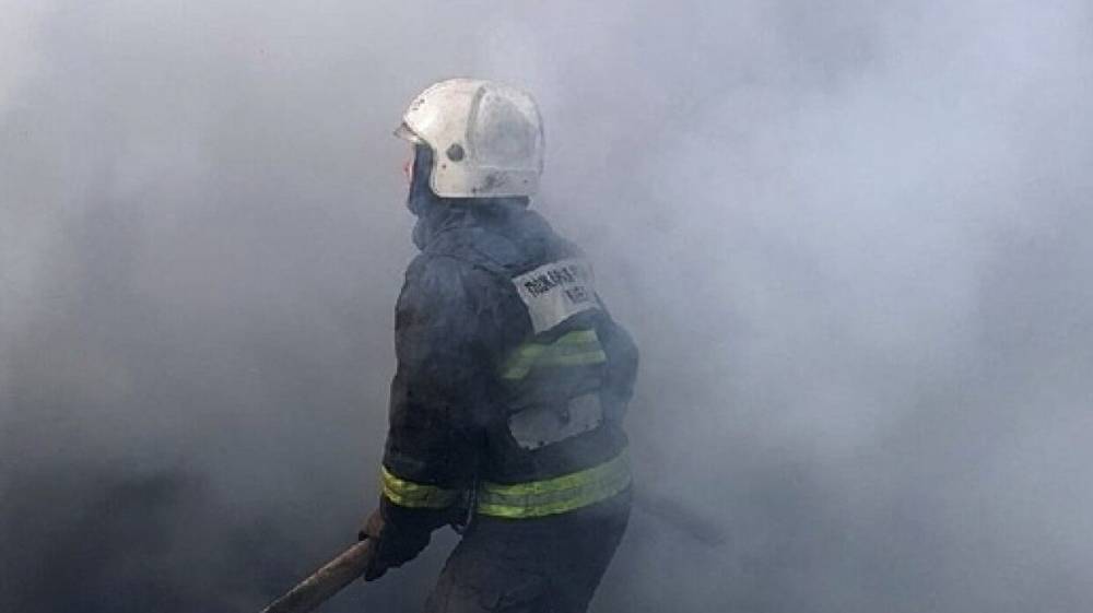 Огнеборцы потушили пожар в омской больнице для больных коронавирусом