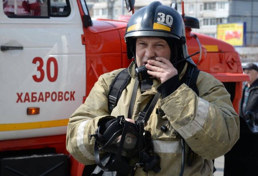 Пять человек погибли при пожаре в доме в Хабаровске