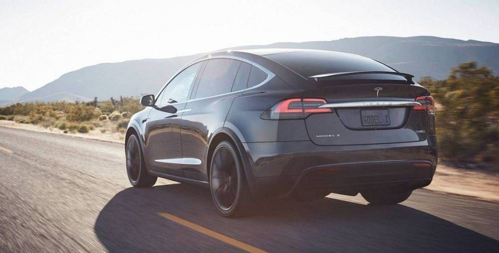 В США из-за дефектов требуют отозвать 158 тысяч автомобилей Tesla