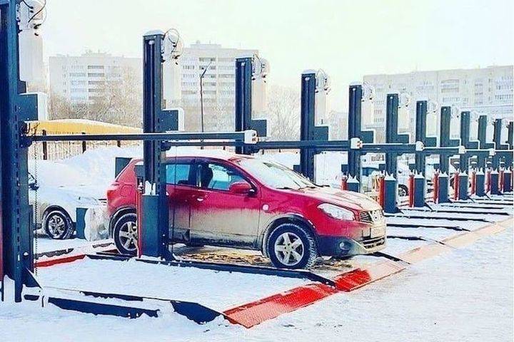 В Казани появился необычный двухуровневый паркинг