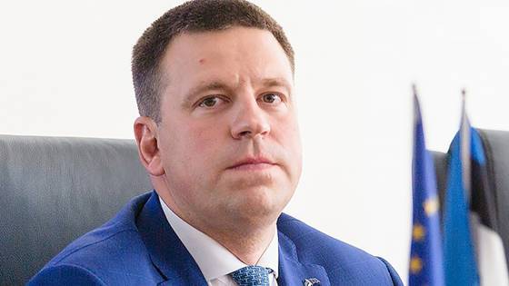 Премьер Эстонии подал в отставку на фоне коррупционного скандала