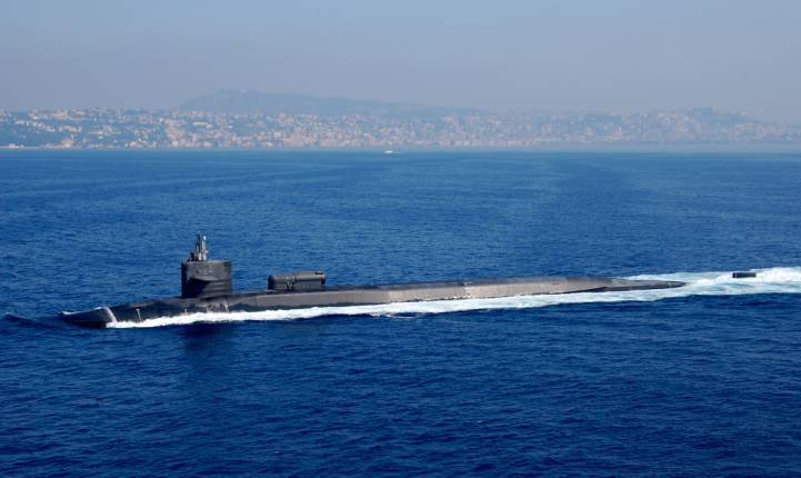 Атомная субмарина из США приблизилась к кораблям ВМС Ирана на маневрах