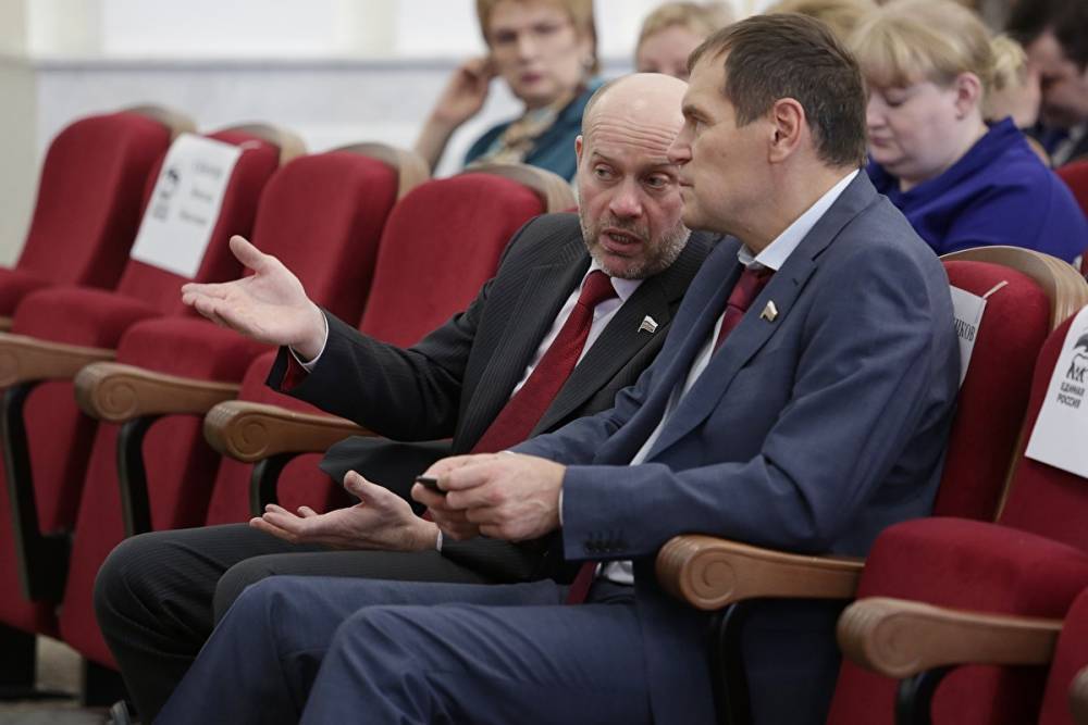 Два челябинских депутата Госдумы могут выдвинуться на новый срок от «Яблока»