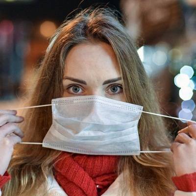 За последние сутки в России выявлено 24 715 новых случаев коронавируса