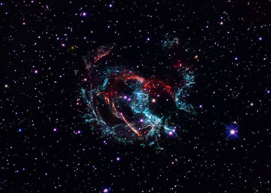 Телескоп "Хаббл" обнаружил следы космической катастрофы