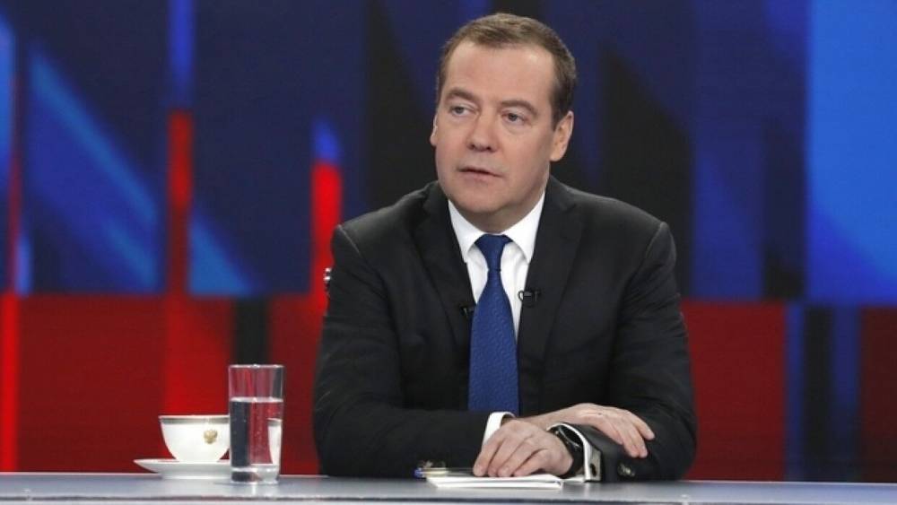 Дмитрий Медведев назвал причину дестабилизации обстановки в США