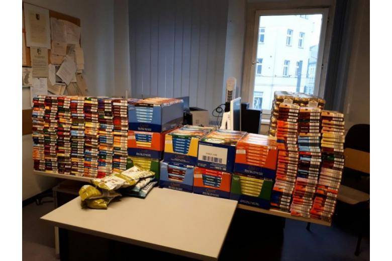 170 кило счастья: полиция Берлина нашла тайник с украденным шоколадом (+фото)