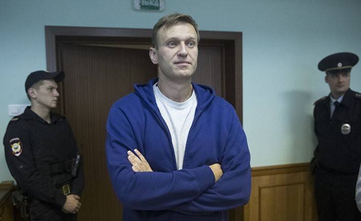 Bloomberg: Путин, яд и значение Алексея Навального