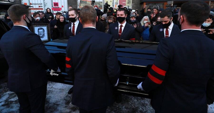 Бориса Грачевского похоронили на Троекуровском кладбище в Москве
