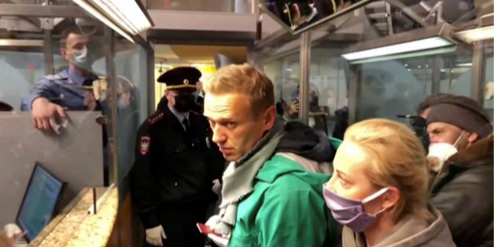В России заявили, что задержанный Навальный останется под стражей до суда