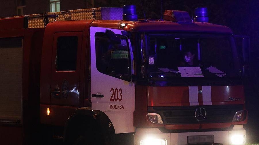 Один человек погиб в результате пожара в московской квартире