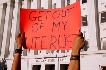 Байден отменит введенные Трампом ограничения на аборты