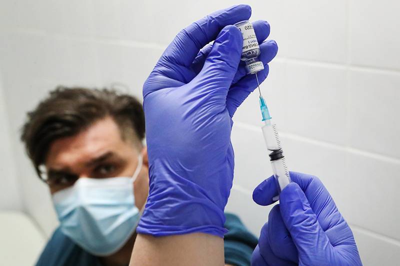 Названы противопоказания для вакцинации "ЭпиВакКороной"