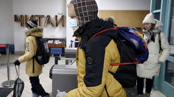 Миллионы российских школьников вернулись к традиционной форме обучения