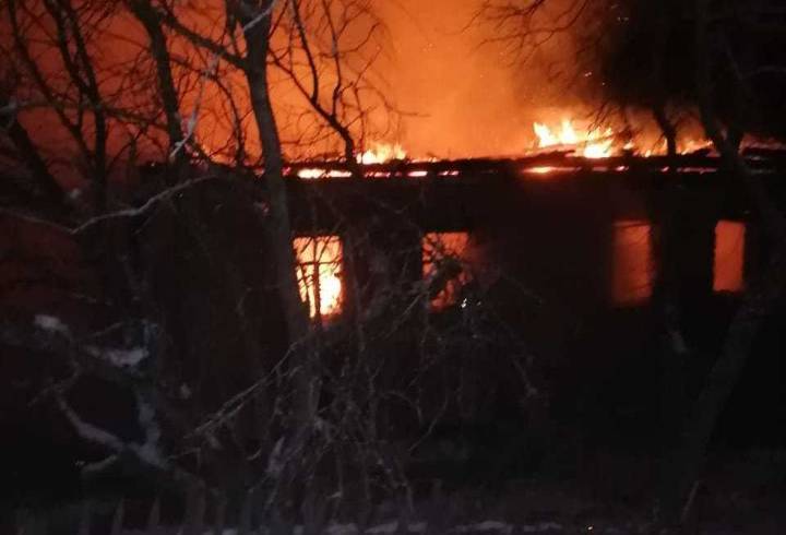При пожаре в Кингисеппском районе погиб человек