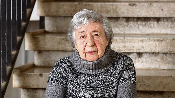 В полном одиночестве, на мизерное пособие: 83-летняя Мира экономит на всем, чтобы выжить