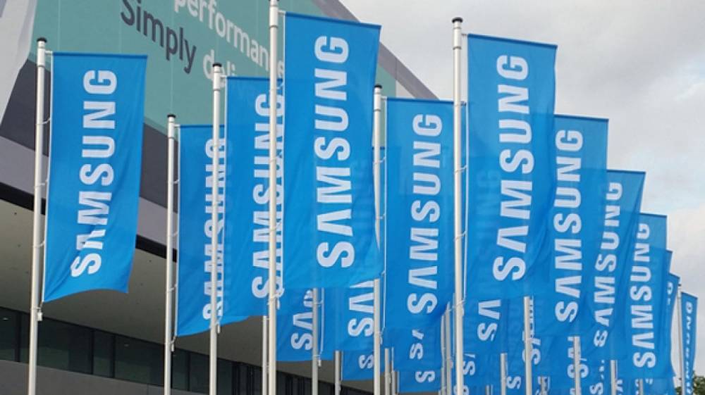 Опубликован список смартфонов Samsung, которые получат оболочку One UI 3.0
