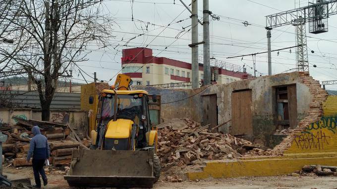 КГИОП добивается восстановления незаконно снесенного исторического здания на Днепропетровской