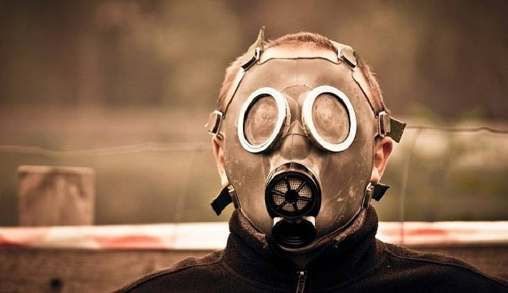 Немцев хотят заставить сменить маски на респираторы