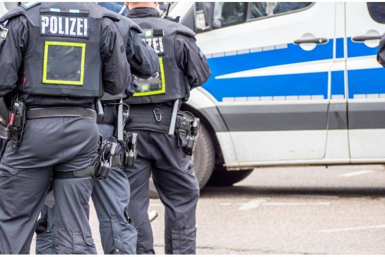 19 жителей Германии арестовали по подозрению в контрабанде беженцев