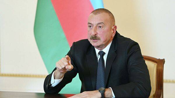 Президент Азербайджана назначил спецпредставителей в Карабахе