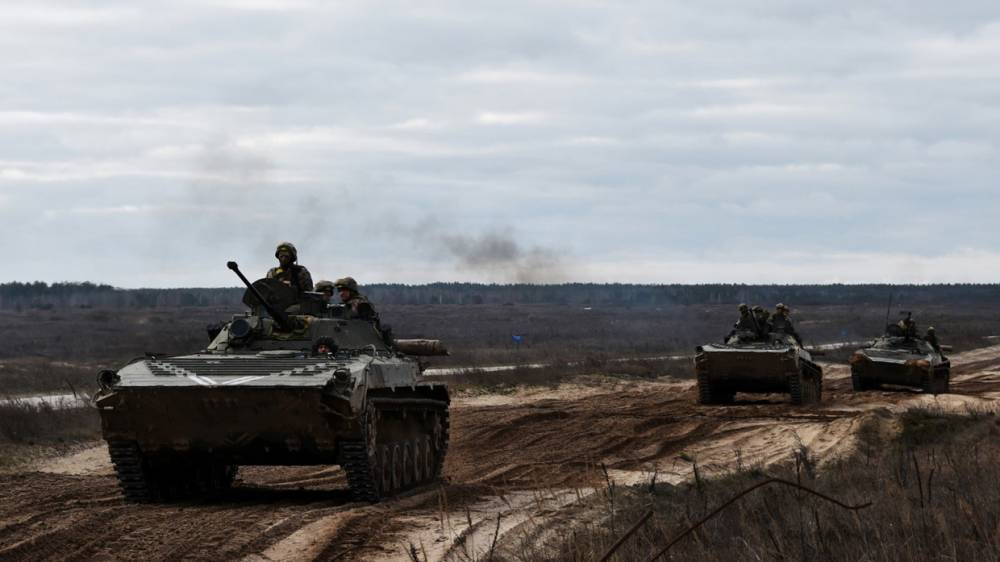 ВСУ разместили запрещенную бронетехнику на линии соприкосновения в Донбассе