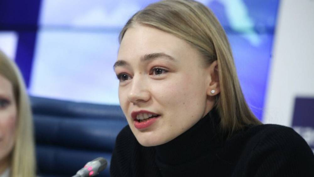 Оксана Акиньшина призвала феминисток "оставить мужиков в покое"