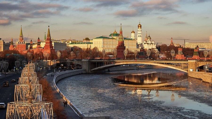 Собянин назвал Москву объектом "главного удара" пандемии