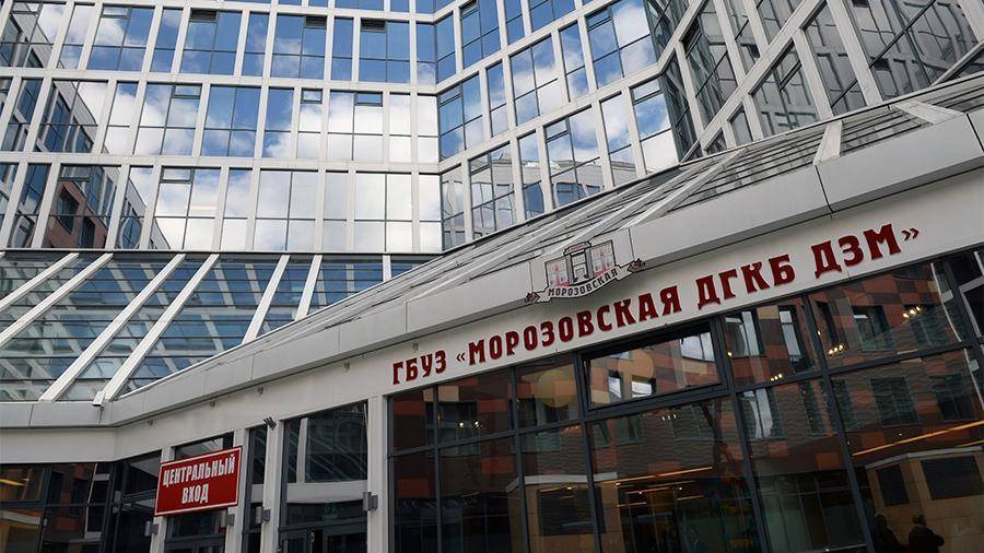 Девушка-подросток с коронавирусом сбежала из больницы в Москве
