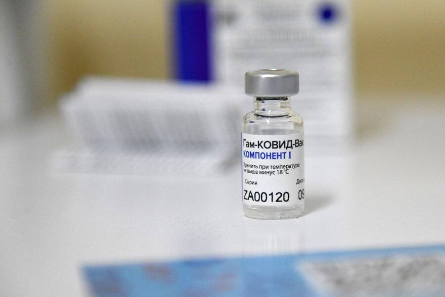 На Украине хотят зарегистрировать российскую вакцину от коронавируса "Спутник V"