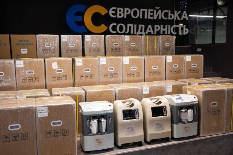 Фонд Порошенко и волонтеры закупили еще 20 кислородных концентраторов из США