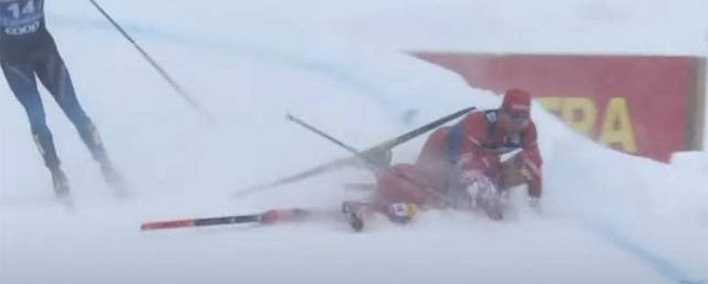 Российские лыжники столкнулись перед финишем на «Тур де Ски»