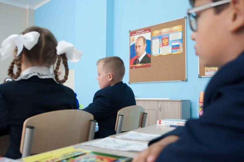 Когда начинаются занятия в школе после зимних каникул у школьников Москвы
