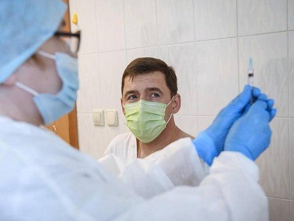 Мурашко похвалил Свердловскую область и еще два уральских региона за вакцинацию от ковида