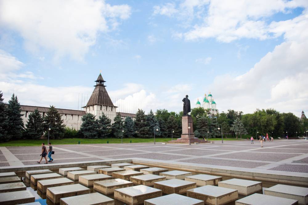 Астраханский депутат предлагает захоронить тело Ленина на городском кладбище