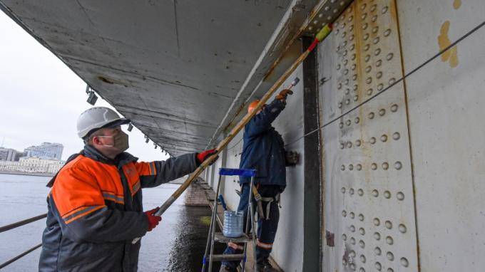 "Мостотрест" за год отмыл свыше 1,7 млн квадратных метров элементов переправ