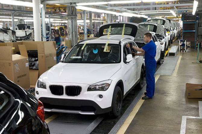 BMW в 2021 году примет решение о собственном производстве в России
