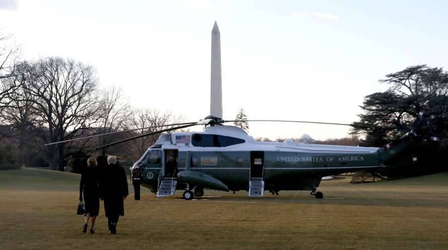 Дональд и Мелания Трамп покинули Белый дом и Вашингтон