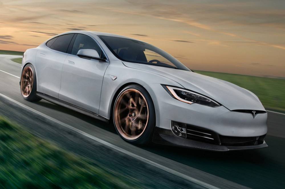 Компания Tesla отправит в ремонт более 158 тысяч автомобилей