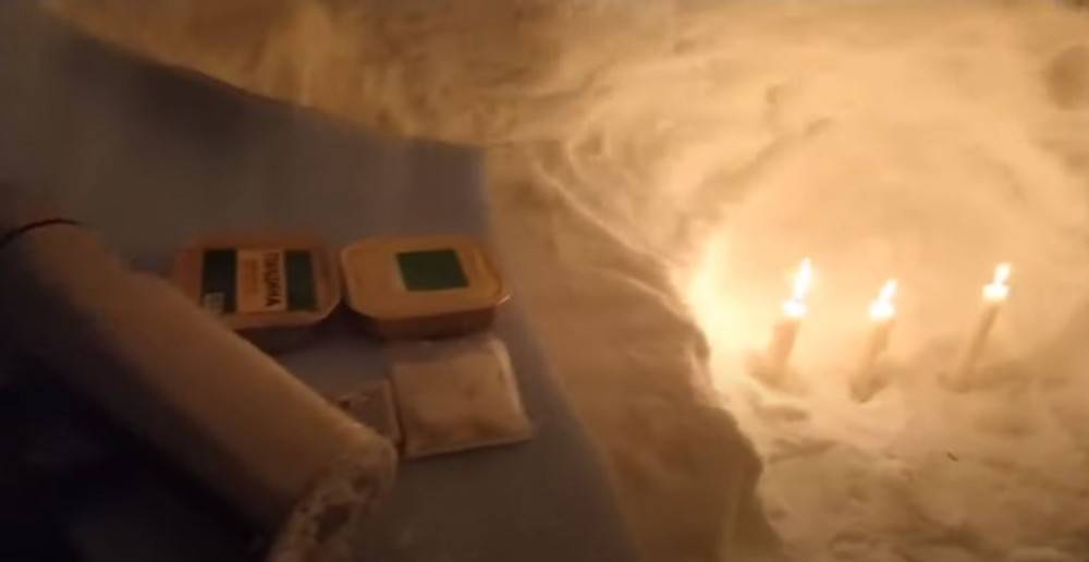 В доме из снега ельчанин переночевал на Ворголе при минус 23 (видео)