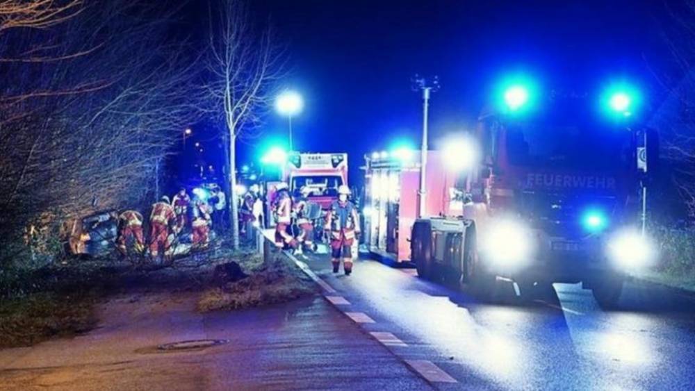 Шлезвиг-Гольштейн: авто врезалось в группу людей – есть погибшие
