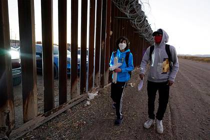 Мексика прокомментировала прекращение строительства стены на границе