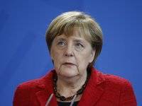 Меркель: Берлин будет обсуждать «Северный поток 2» с новой администрацией США