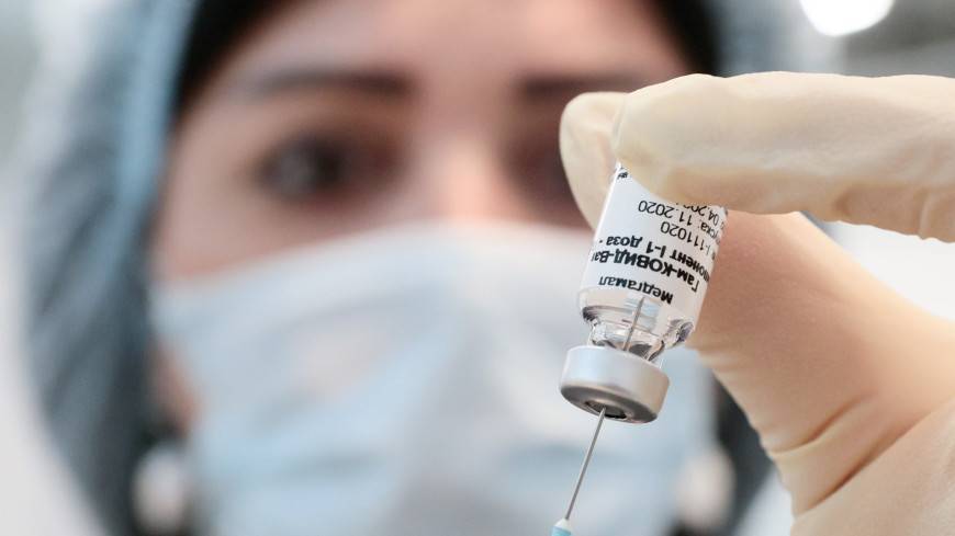 ОАЭ зарегистрировали вакцину от COVID-19 «Спутник V» по ускоренной процедуре