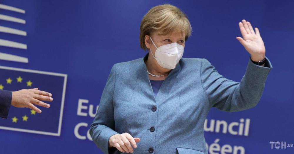 "Неуместное средство": Меркель осудила санкции США против "Северного потока-2"